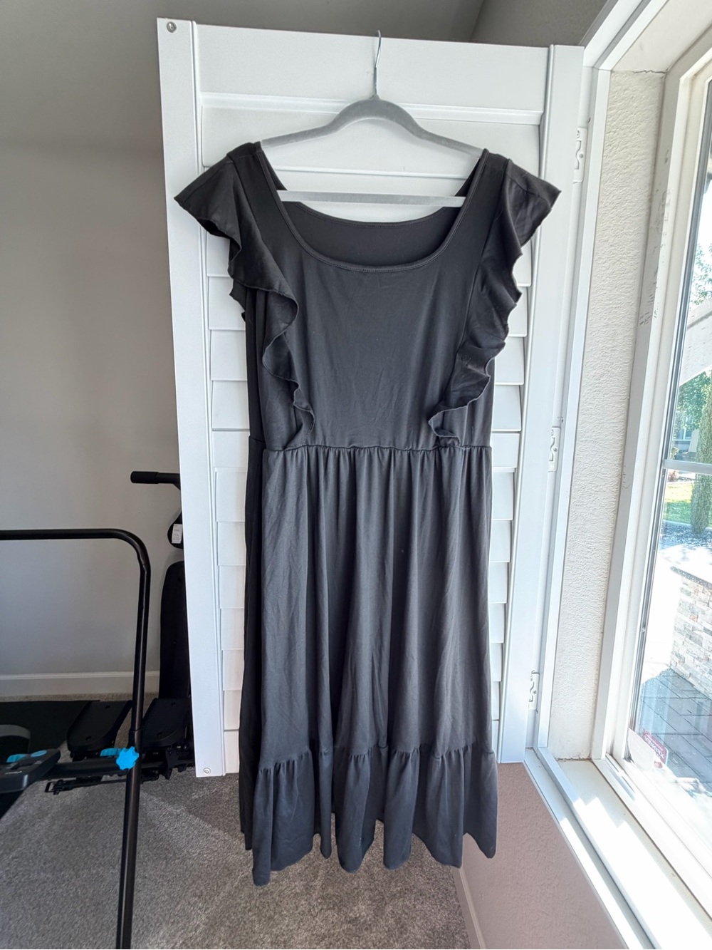 SHEIN Black Ruffle Sleeve Maxi Dress